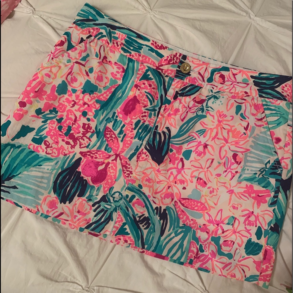 Sold.    Lilly Pulitzer Nicki skort
